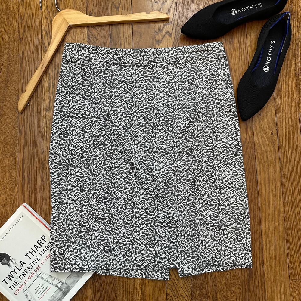 J. Crew White & Black Abstract The Pencil Skirt